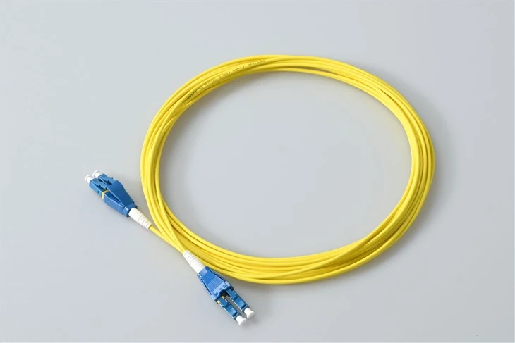 Optički spojni kabel Lc Uniboot UPC 2 Core SM 9/125
