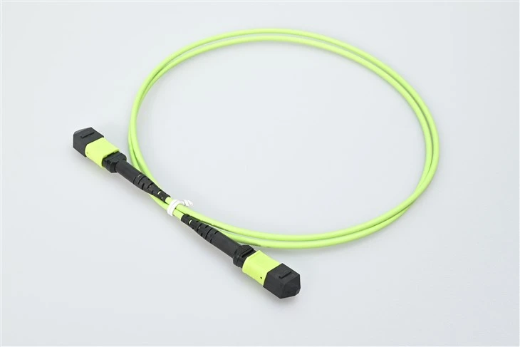 MTP MPO vlaknasti patch kabeli MM SX