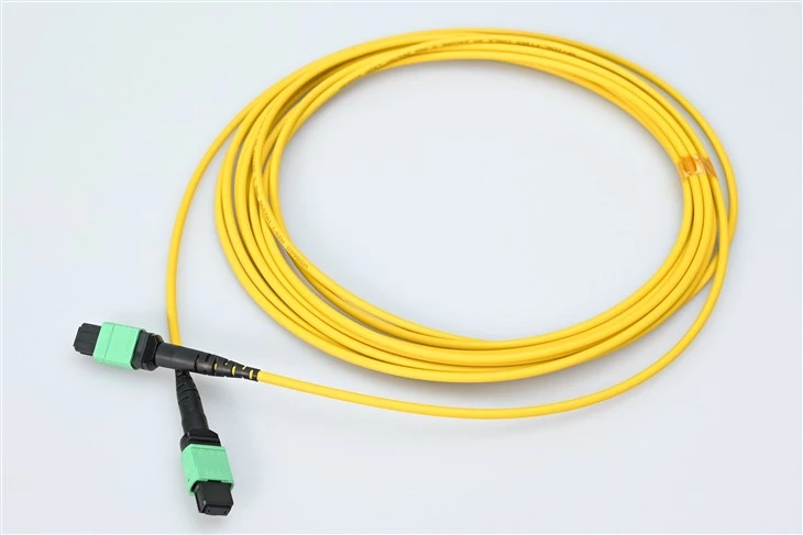 MTP MPO Fiber Patch kabeli SM SX ŽUTI